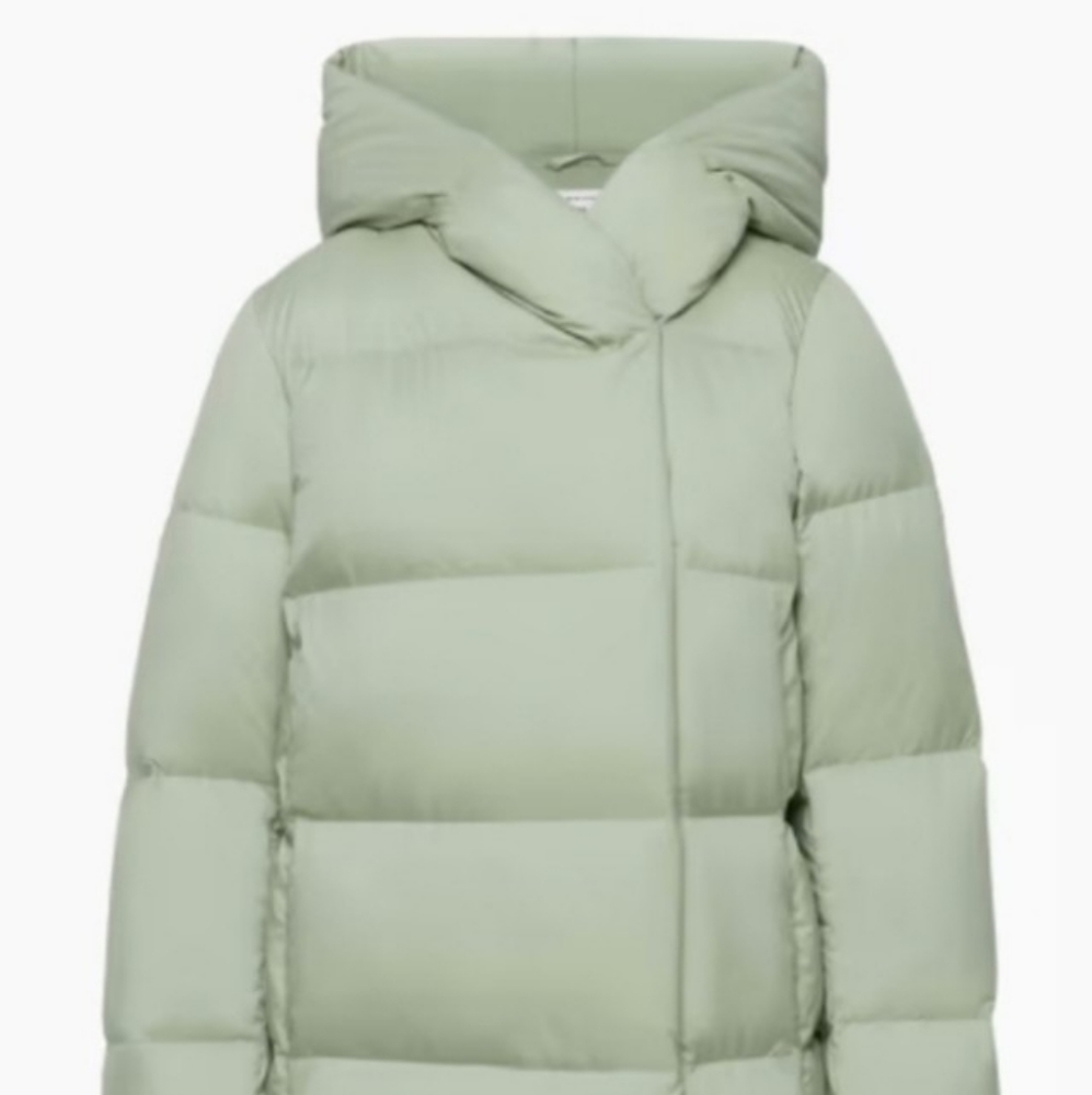 Babaton / Aritzia The Duvet Puffer Mid
